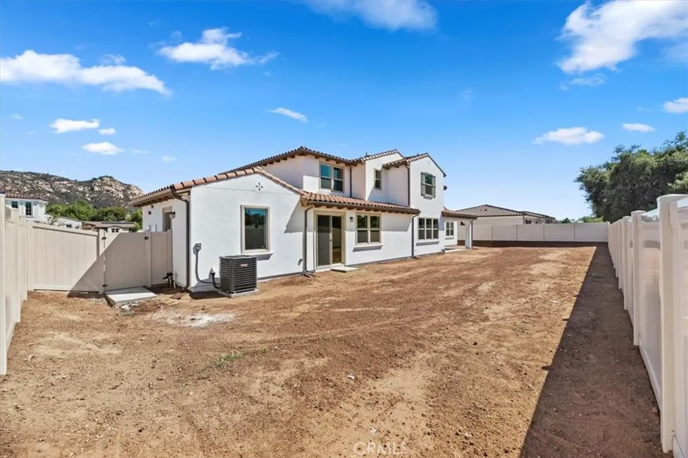 2941 Orchard Glen Escondido, CA 92026
