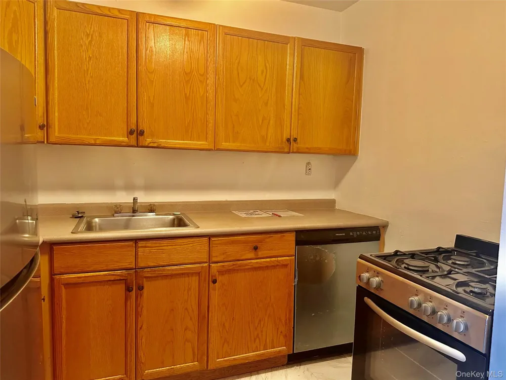 315 Atlantic Avenue #1A East Rockaway, NY 11518