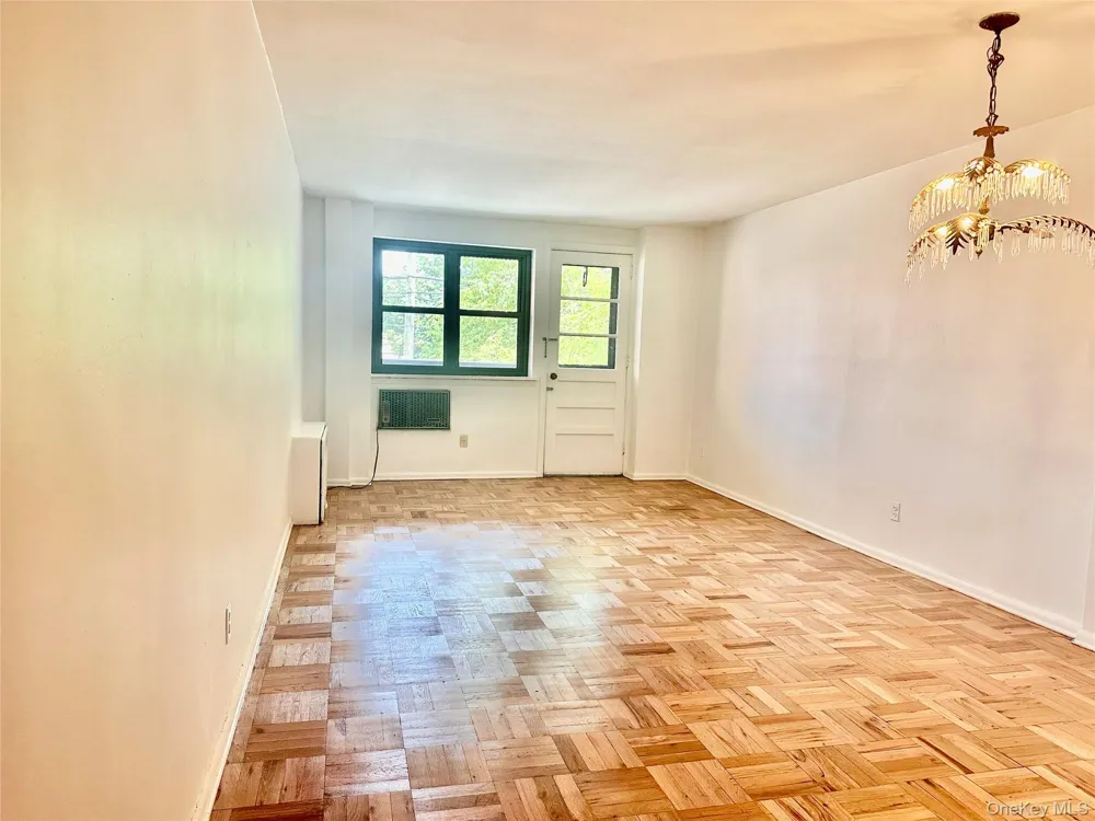 315 Atlantic Avenue #1A East Rockaway, NY 11518