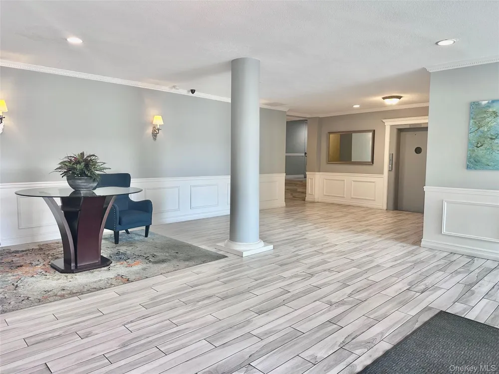 315 Atlantic Avenue #1A East Rockaway, NY 11518