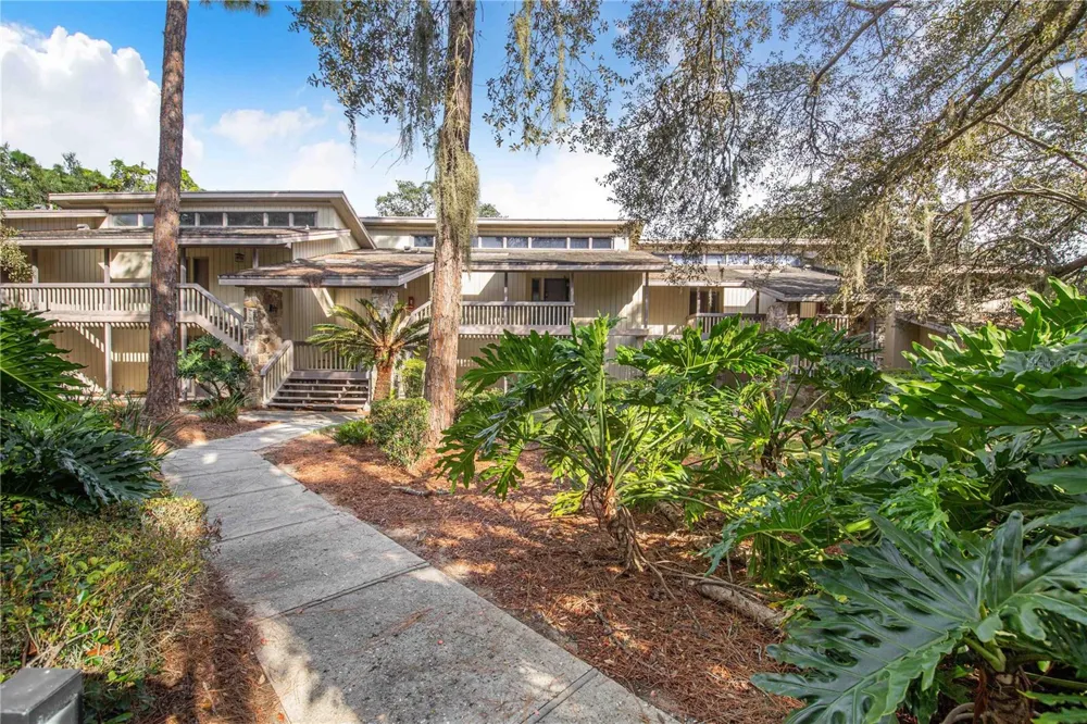 163 PALM VIEW COURT #3483/4 Haines City, FL 33844