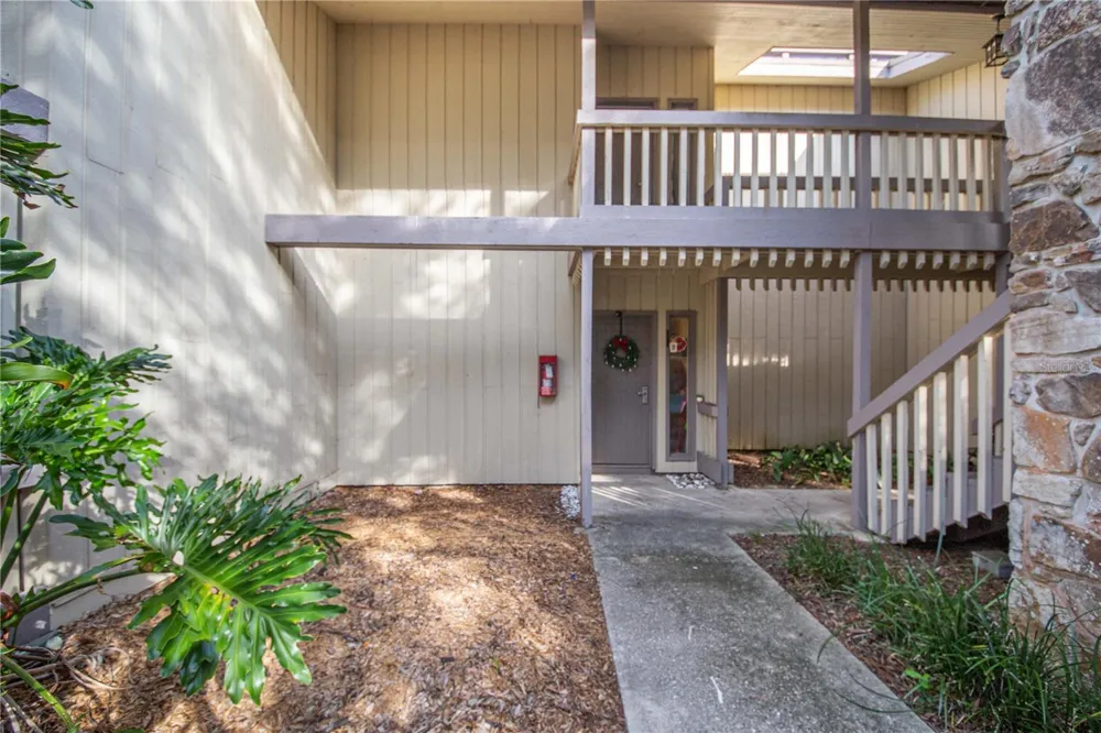 163 PALM VIEW COURT #3483/4 Haines City, FL 33844