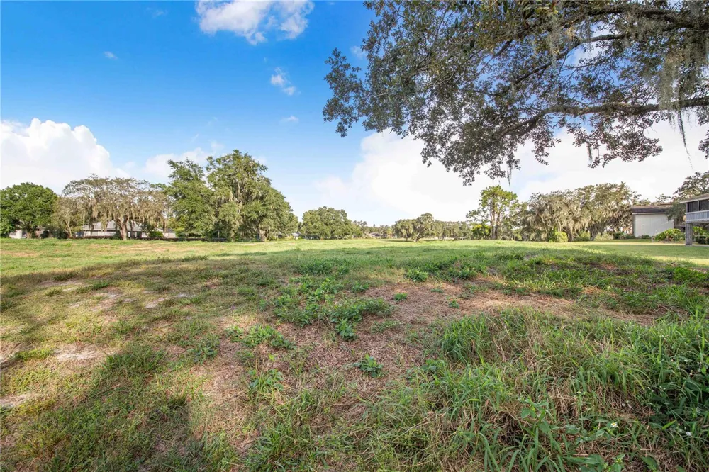 163 PALM VIEW COURT #3483/4 Haines City, FL 33844