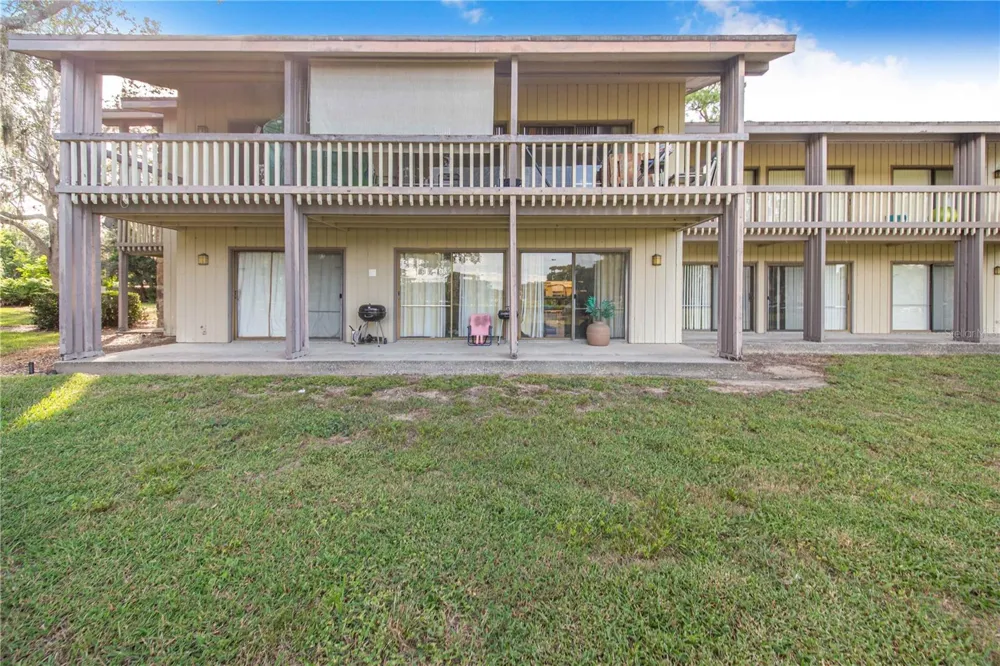 163 PALM VIEW COURT #3483/4 Haines City, FL 33844