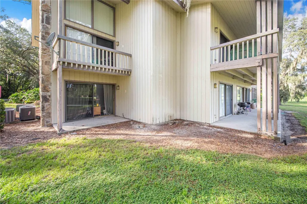 163 PALM VIEW COURT #3483/4 Haines City, FL 33844