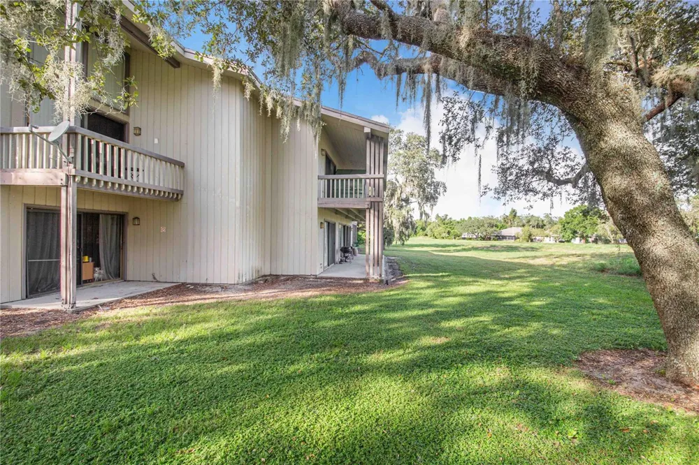 163 PALM VIEW COURT #3483/4 Haines City, FL 33844