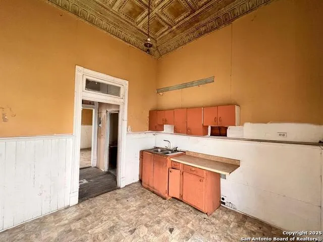 520 Davis Ave Unit B Laredo, TX 78040