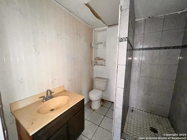 520 Davis Ave Unit B Laredo, TX 78040