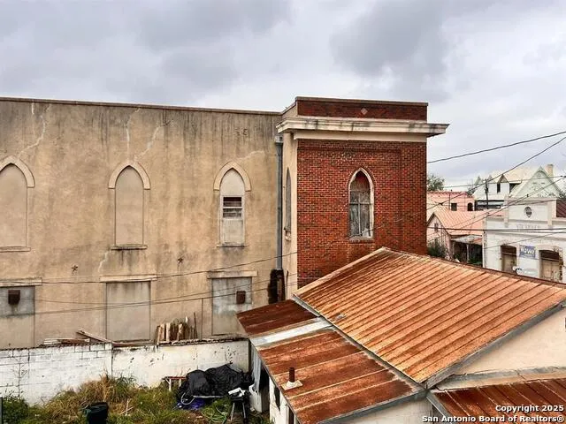 520 Davis Ave Unit B Laredo, TX 78040