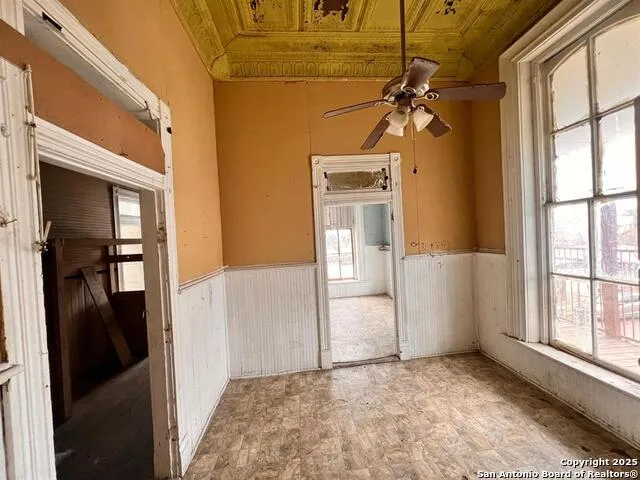 520 Davis Ave Unit B Laredo, TX 78040