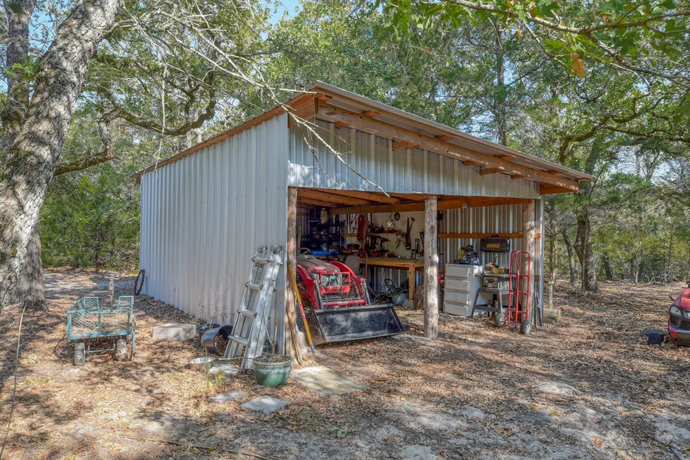 181 Lockwood Road Red Rock, TX 78662