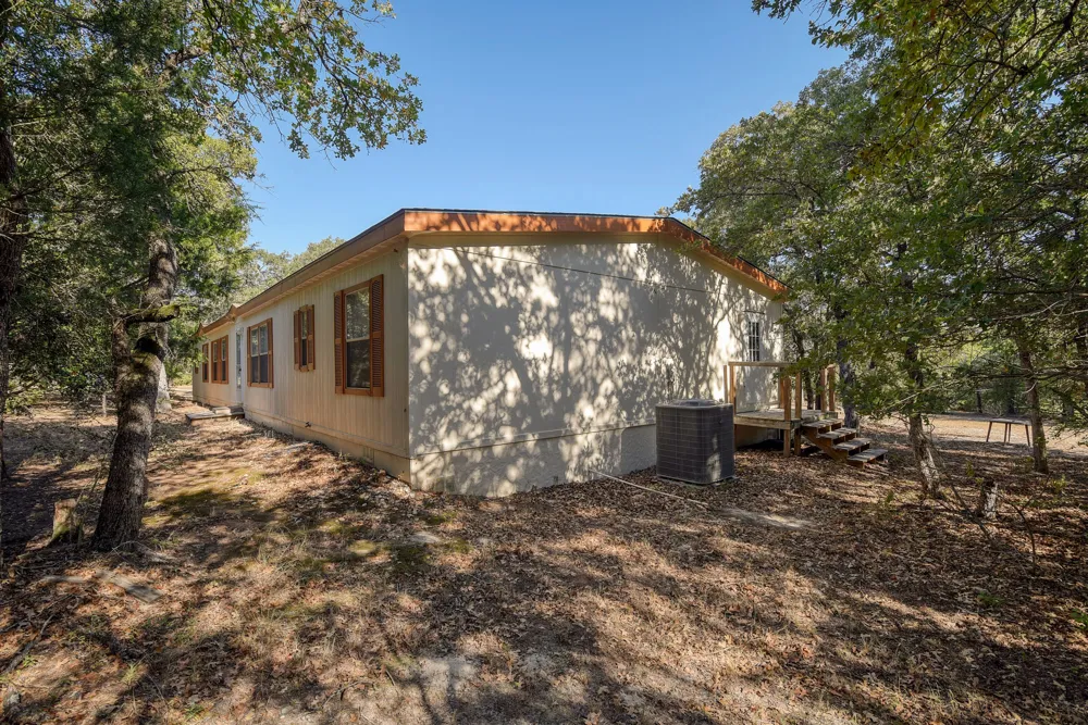 181 Lockwood Road Red Rock, TX 78662