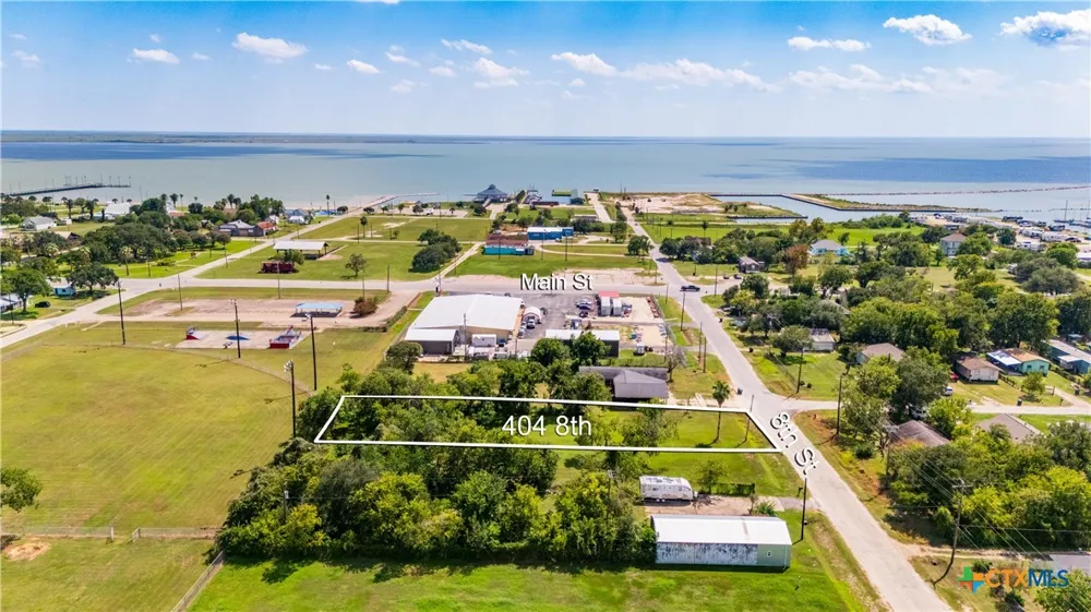 404 8th Street Palacios, TX 77465