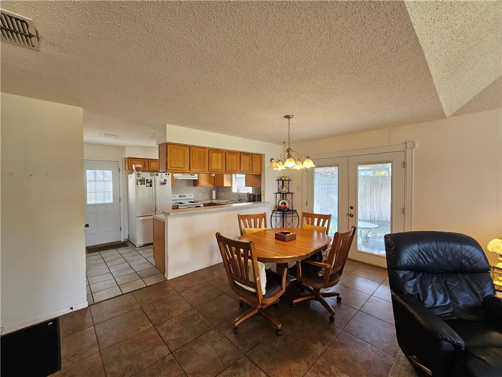 2315 Capri Drive Ingleside, TX 78362