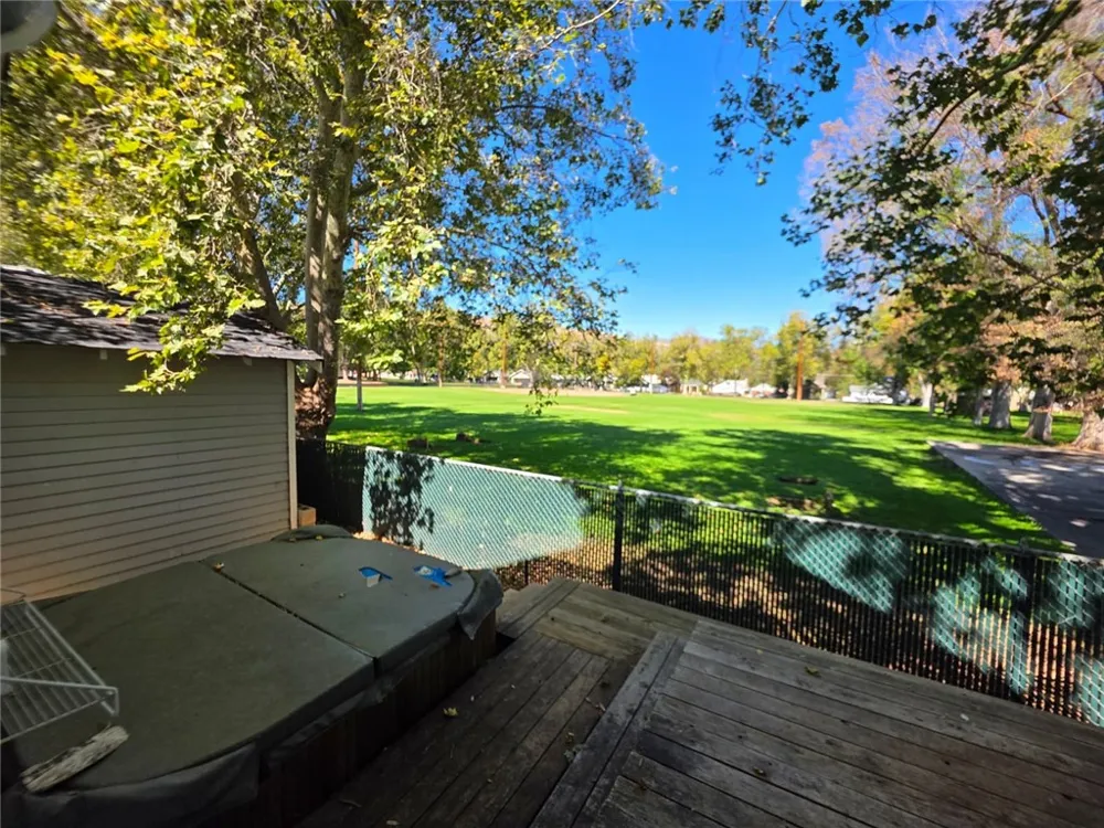 614 Lane Yreka, CA 96097