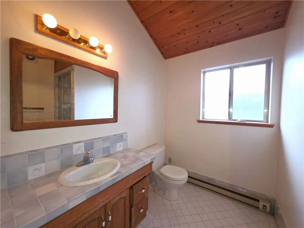614 Lane Yreka, CA 96097