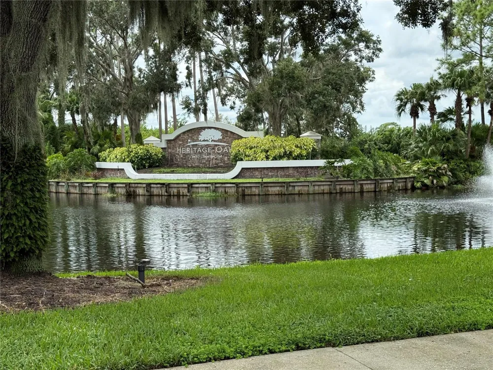 5251 MAHOGANY RUN AVENUE #524 Sarasota, FL 34241