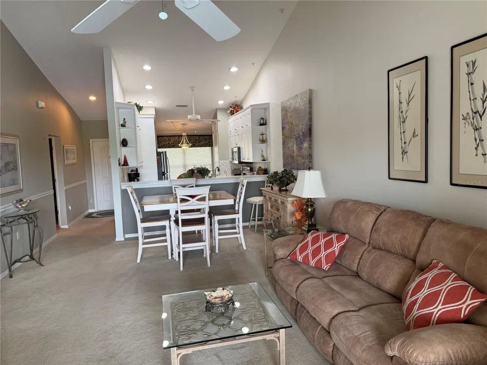 5251 MAHOGANY RUN AVENUE #524 Sarasota, FL 34241