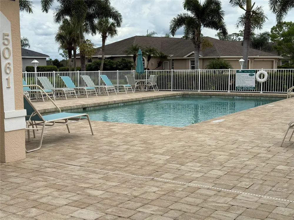 5251 MAHOGANY RUN AVENUE #524 Sarasota, FL 34241
