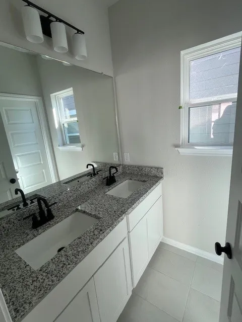 328 Blue Oasis Lane #328 Leander, TX 78641