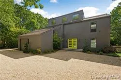 1 Deer Path Quogue, NY 11959