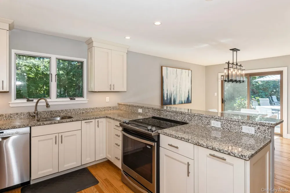 1 Deer Path Quogue, NY 11959