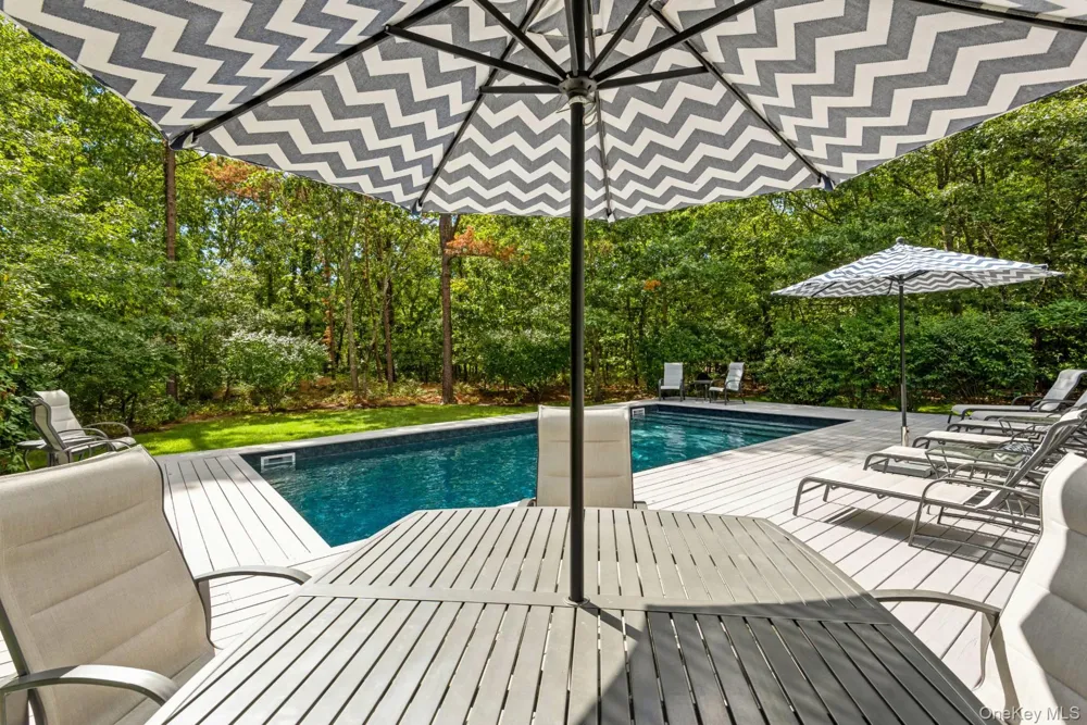 1 Deer Path Quogue, NY 11959