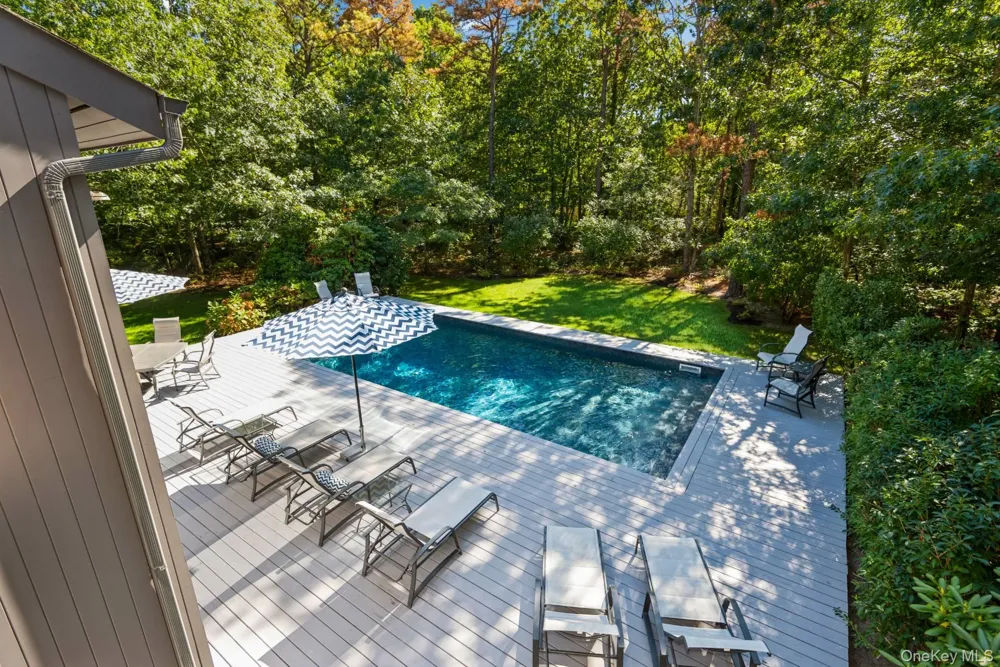 1 Deer Path Quogue, NY 11959