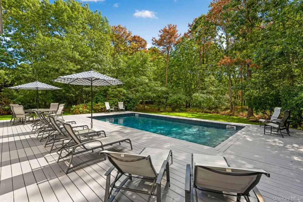 1 Deer Path Quogue, NY 11959