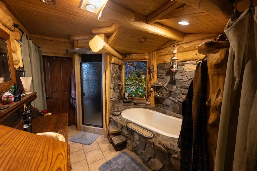 8912 Echo Valley Trail Atlanta, MI 49709