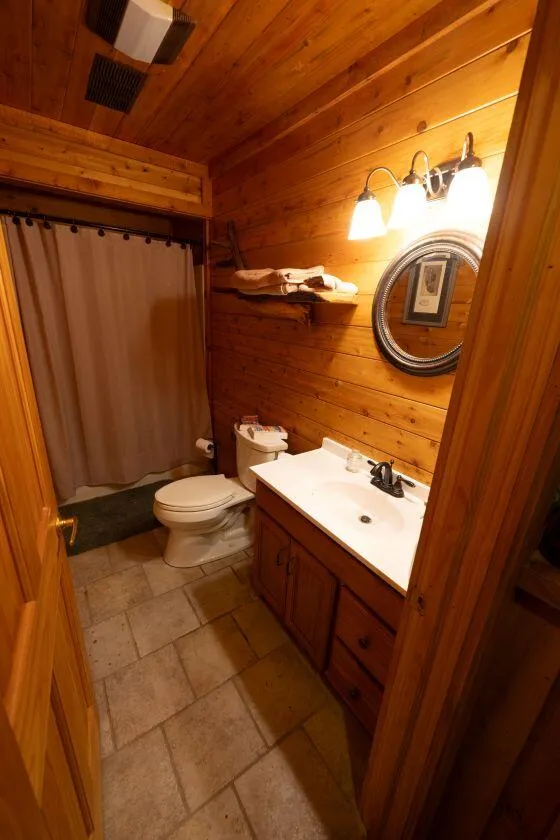8912 Echo Valley Trail Atlanta, MI 49709