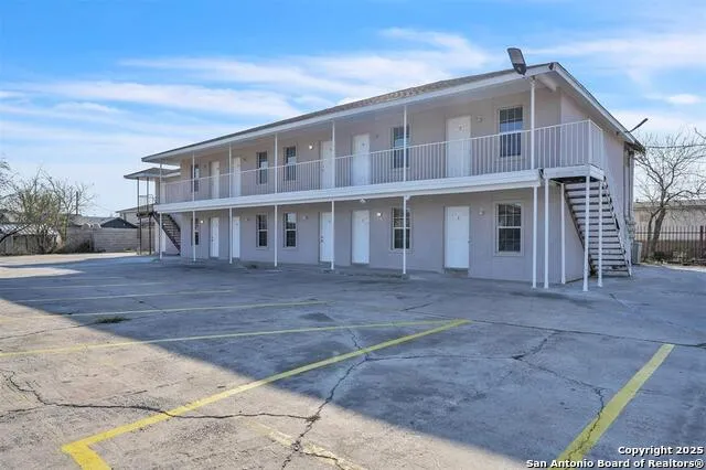 1303 Philadelphia St Laredo, TX 78041