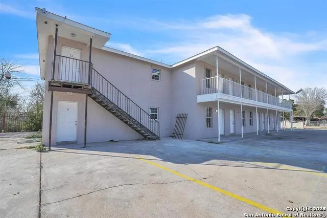 1303 Philadelphia St Laredo, TX 78041