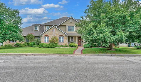 1317 Hackberry Street
