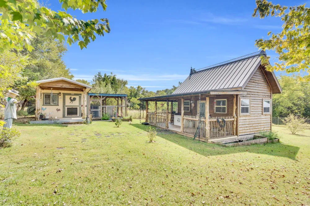 490 James Road Ferris, TX 75125