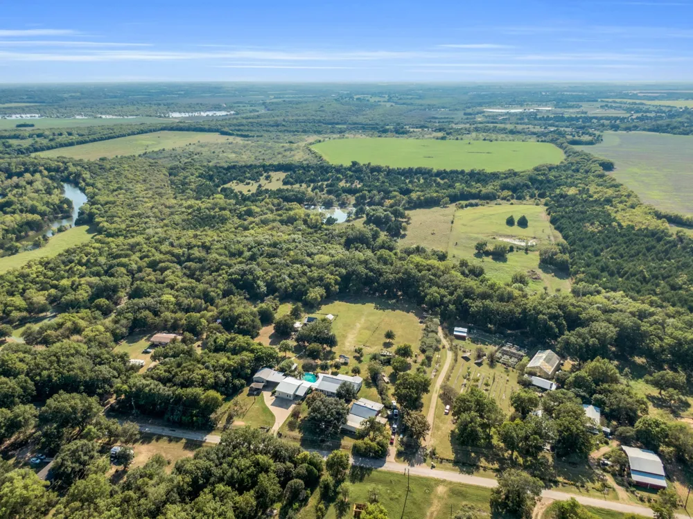 490 James Road Ferris, TX 75125