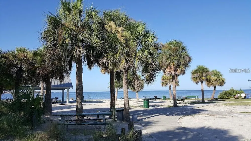 1-2 GREEN KEY New Port Richey, FL 34652