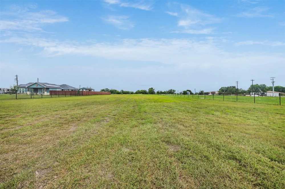 Stork Road Del Valle, TX 78617