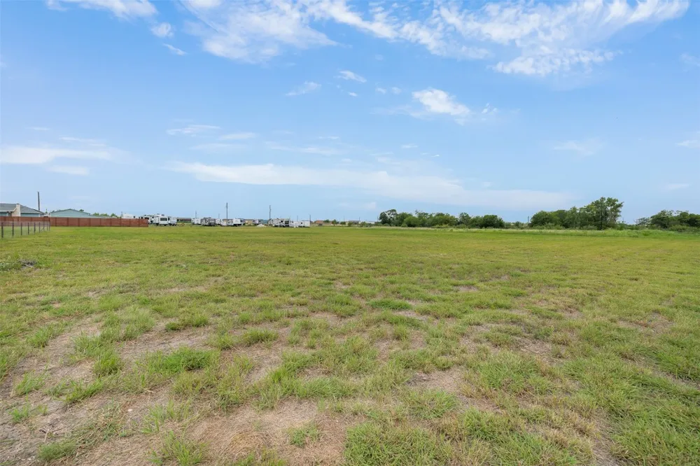 Stork Road Del Valle, TX 78617
