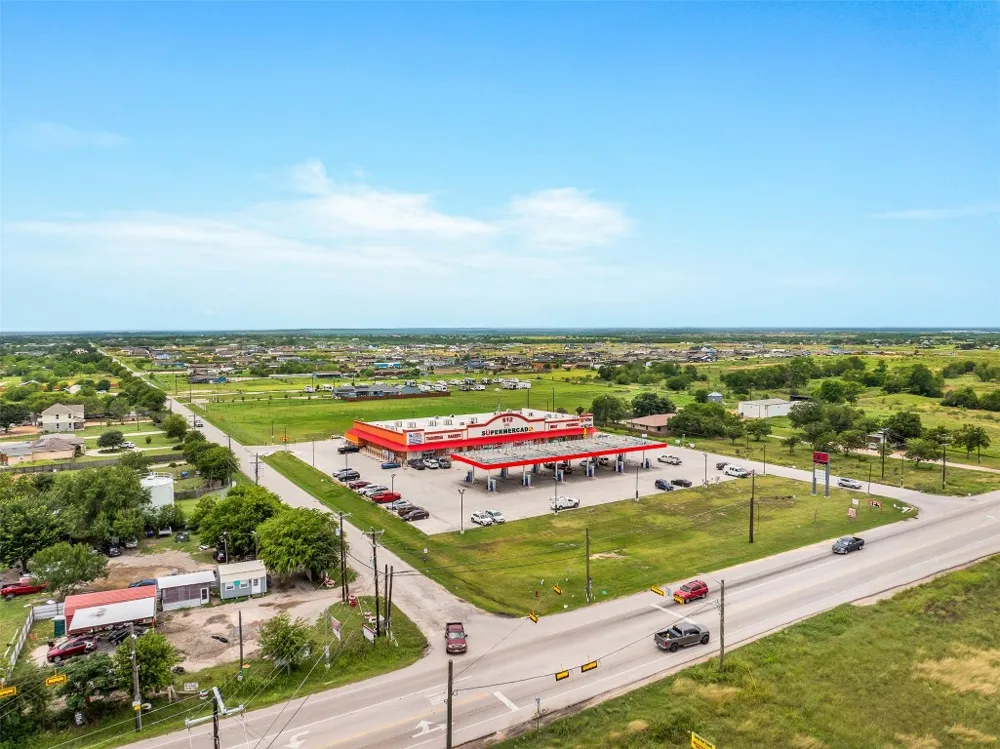 Stork Road Del Valle, TX 78617