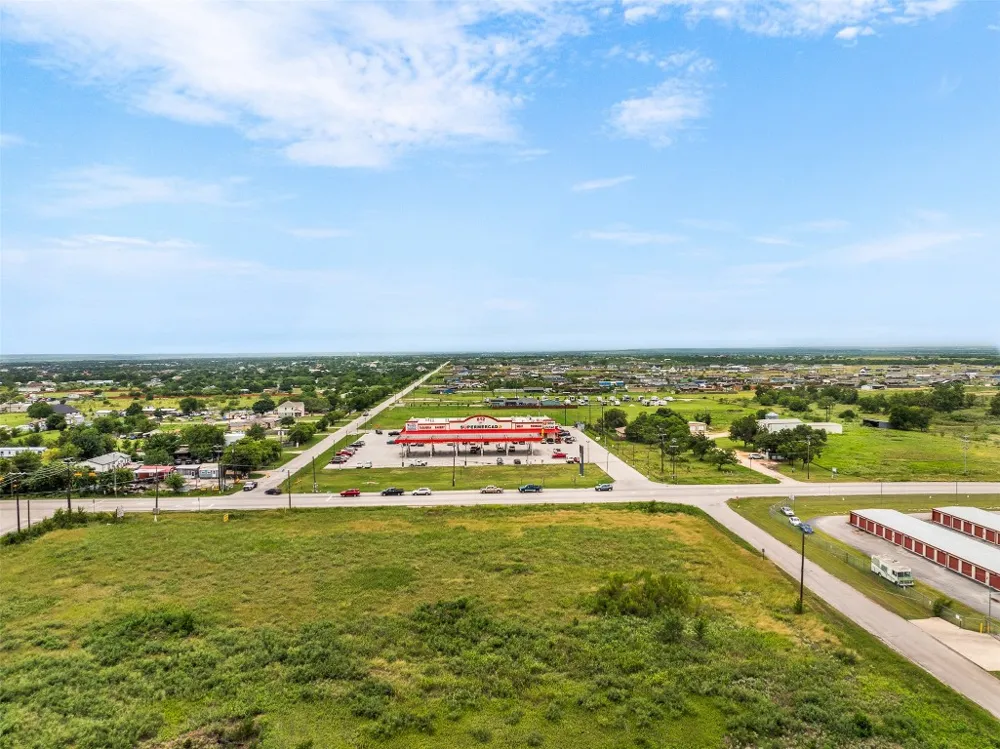 Stork Road Del Valle, TX 78617