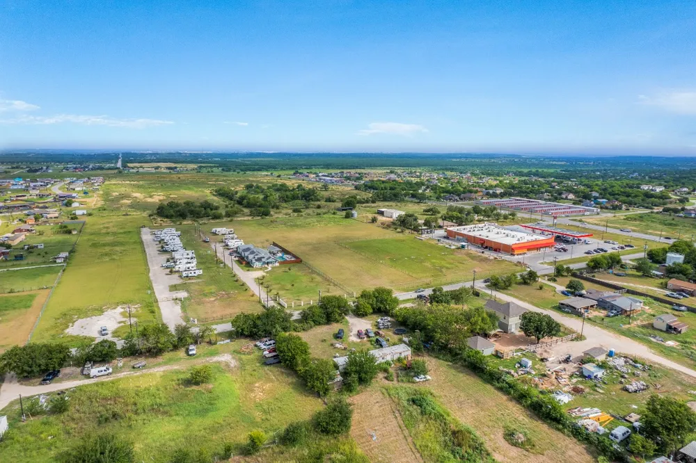 Stork Road Del Valle, TX 78617