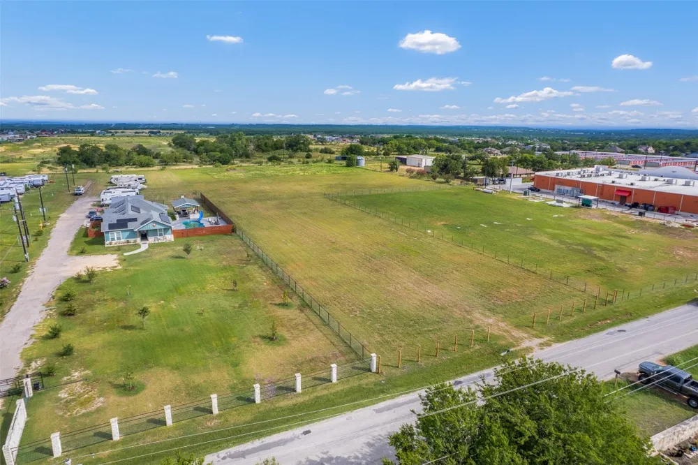 Stork Road Del Valle, TX 78617