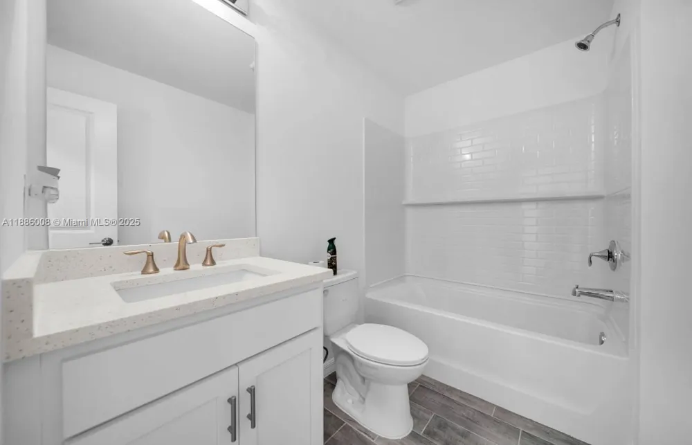 4217 NE 23rd Pl Cape Coral, FL 33909