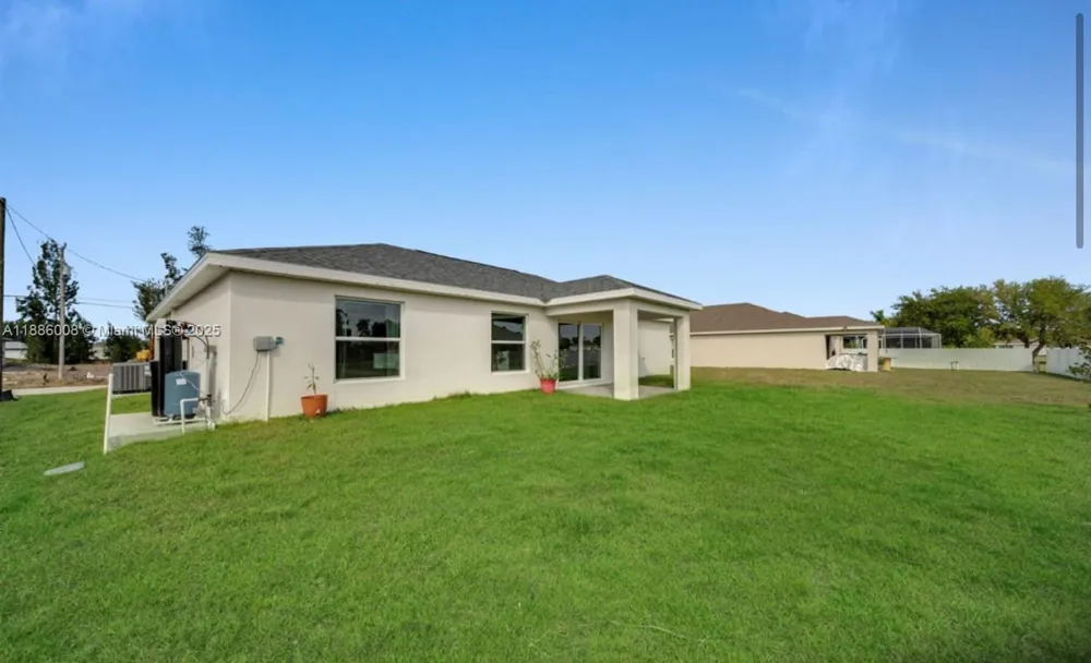 4217 NE 23rd Pl Cape Coral, FL 33909
