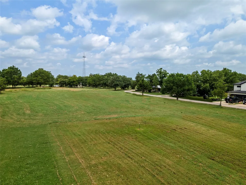 102 Mesquite Street Paradise, TX 76073