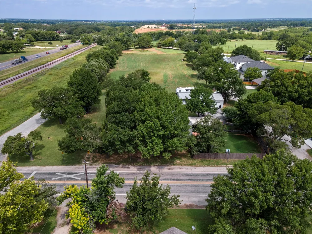 102 Mesquite Street Paradise, TX 76073