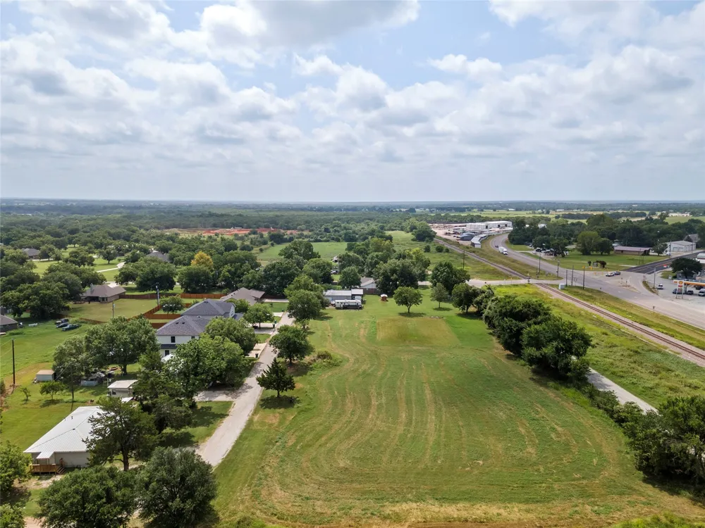 102 Mesquite Street Paradise, TX 76073