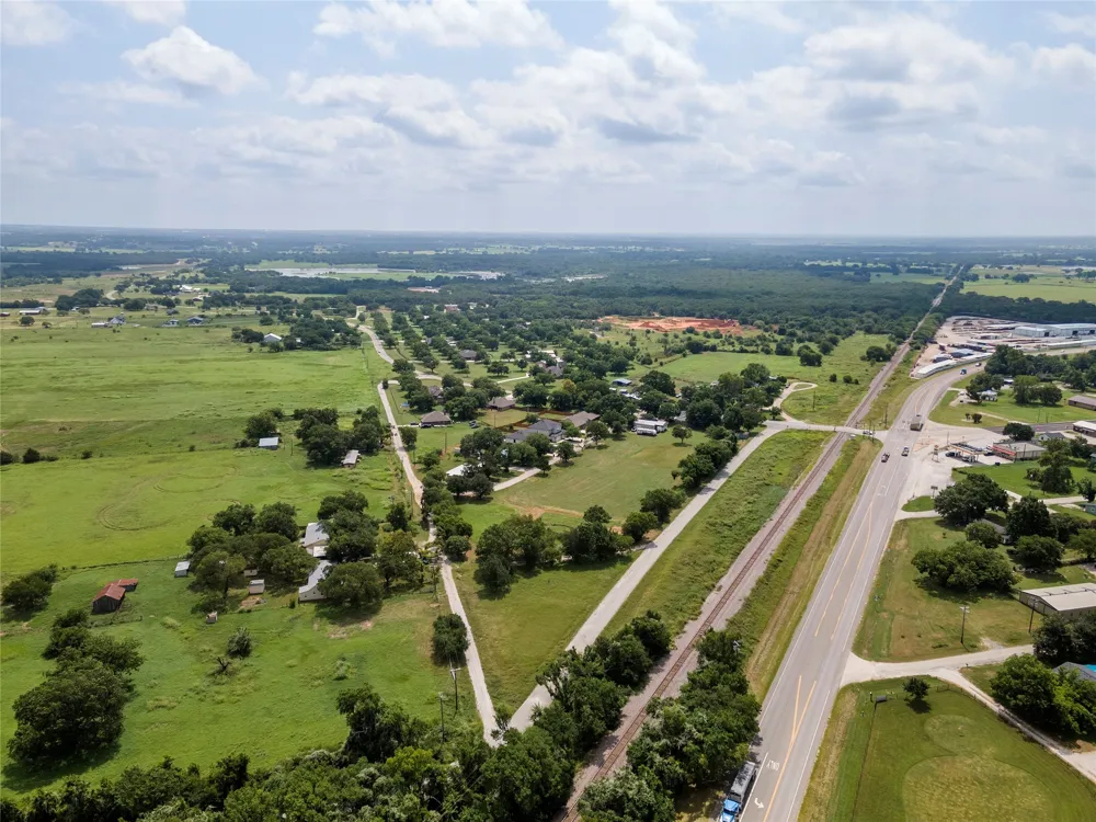 102 Mesquite Street Paradise, TX 76073