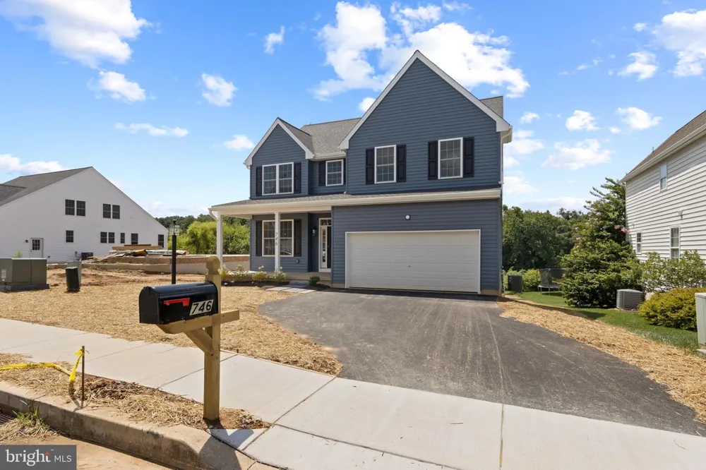 11011110 TRINITY DRIVE Oxford, PA 19363